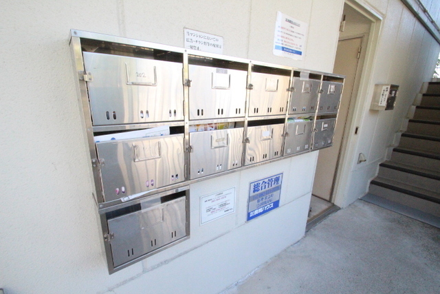 ファミール牛田