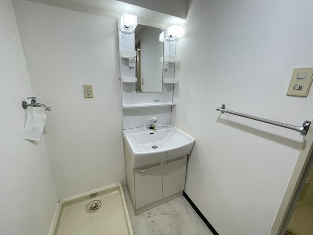 フローレス日吉