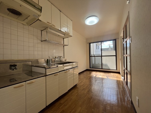 フローレス日吉