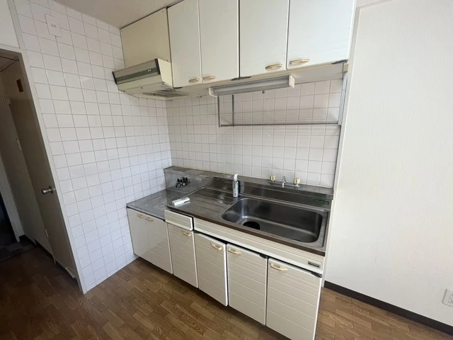 フローレス日吉