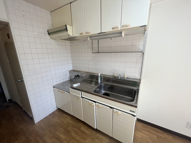 フローレス日吉