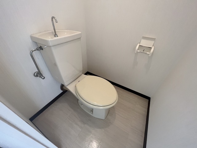 フローレス日吉