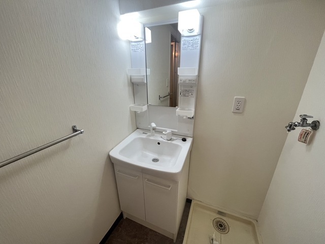 フローレス日吉