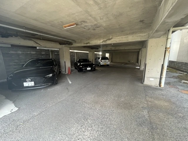 フローレス日吉