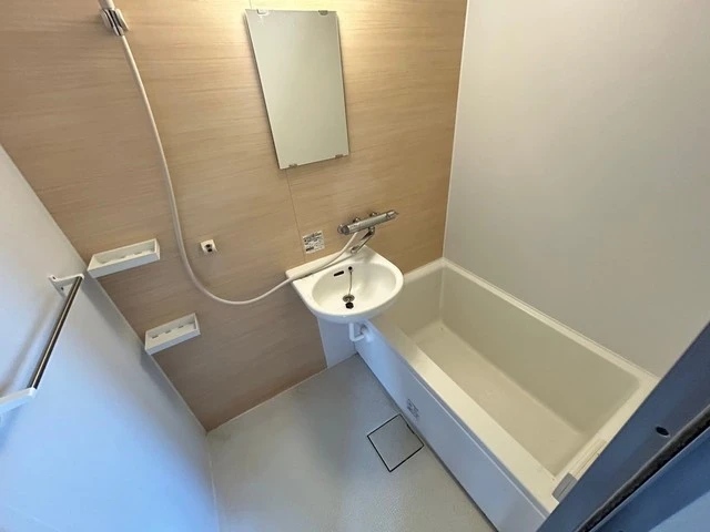 ウェール千田町