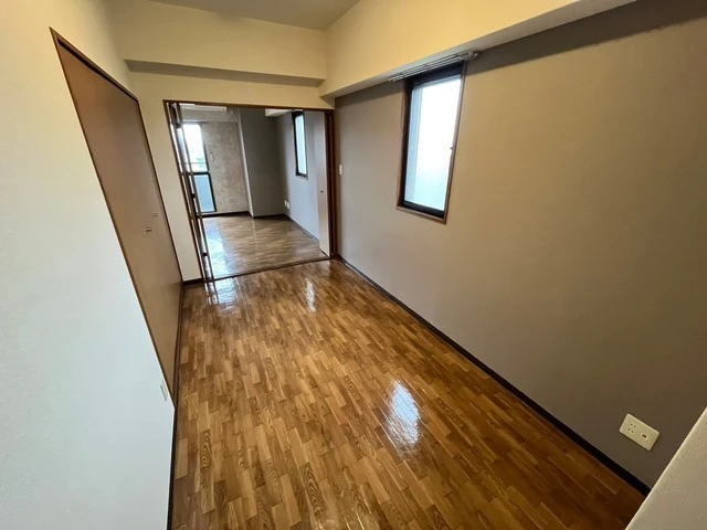 パレグレース中筋