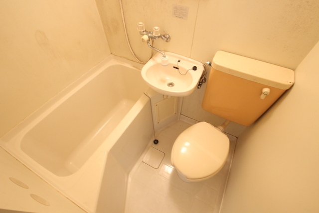 横川アイティービル