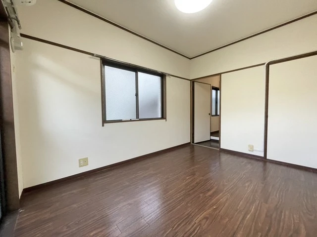 ロイヤルメゾン古江