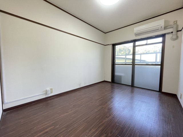 ロイヤルメゾン古江