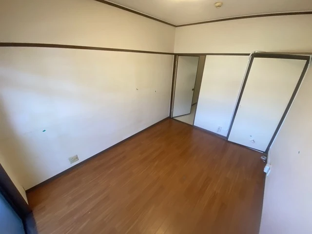 ロイヤルメゾン古江