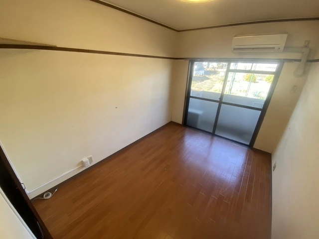 ロイヤルメゾン古江