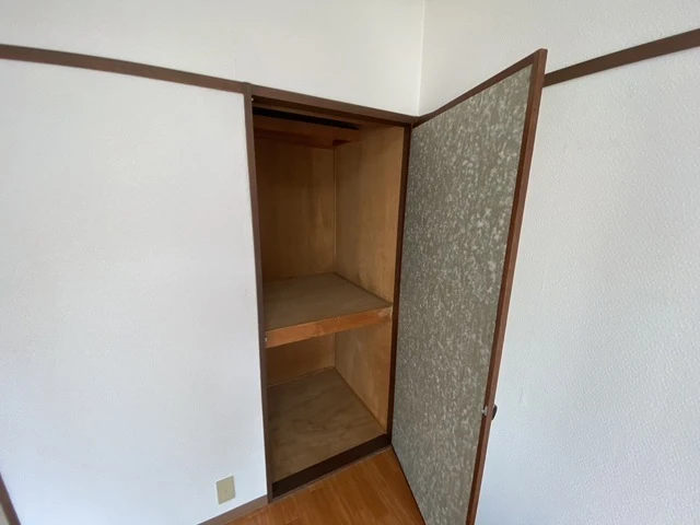 ロイヤルメゾン古江