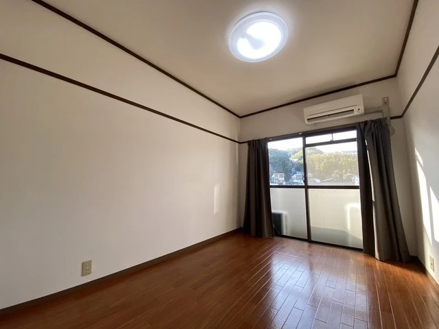 ロイヤルメゾン古江