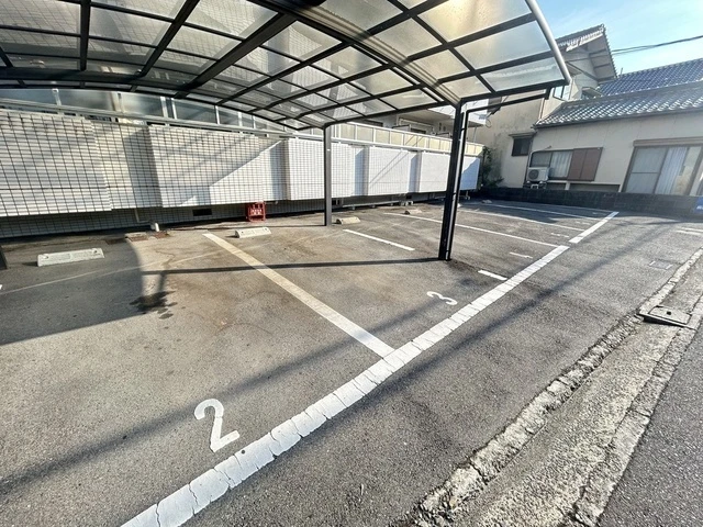 ロイヤルメゾン古江