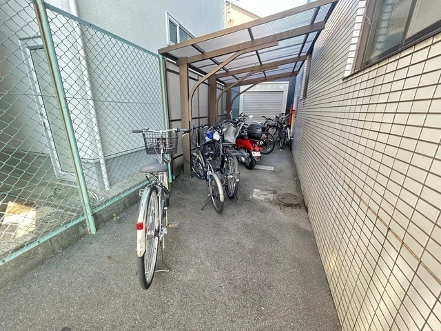 ロイヤルメゾン古江