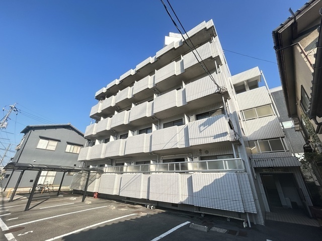 ロイヤルメゾン古江