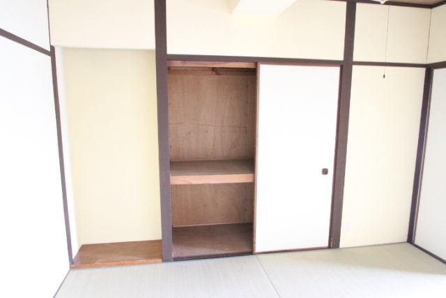 木本レジデンスA