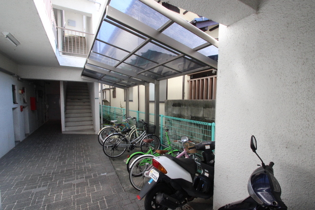 木本レジデンスA