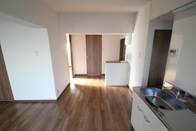 木本レジデンスB