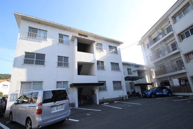 木本レジデンスB