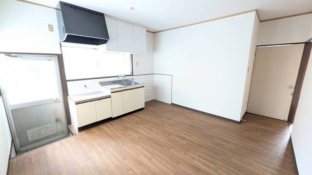 小田貸家(戸坂山根2丁目)