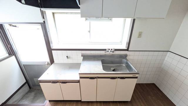 小田貸家(戸坂山根2丁目)