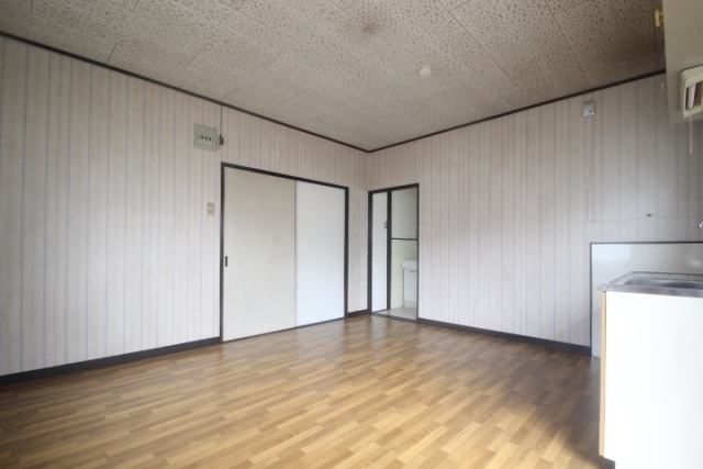 小田貸家(戸坂山根1丁目)②