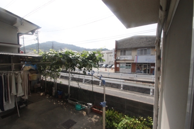 小田貸家(戸坂山根1丁目)②