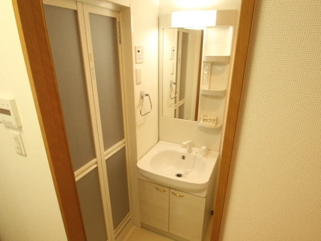 ウイング稲荷町