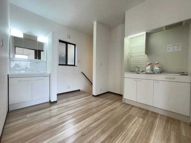 コンストレール庚午南