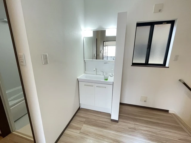 コンストレール庚午南