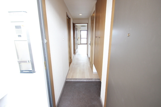 ナタリーマリナタウンウエストデッキC棟(914)