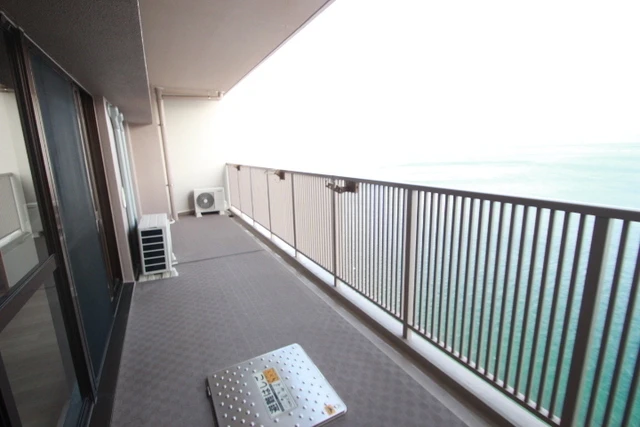 ナタリーマリナタウンウエストデッキC棟(914)