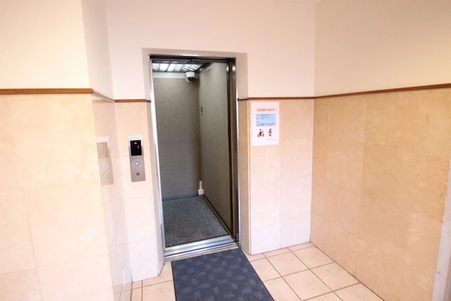 ナタリーマリナタウンウエストデッキC棟(914)