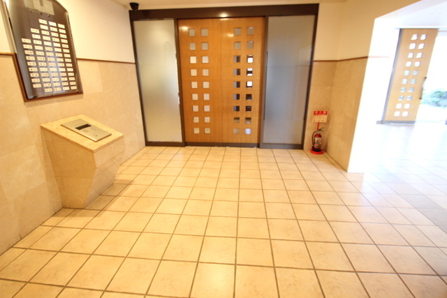 ナタリーマリナタウンウエストデッキC棟(914)