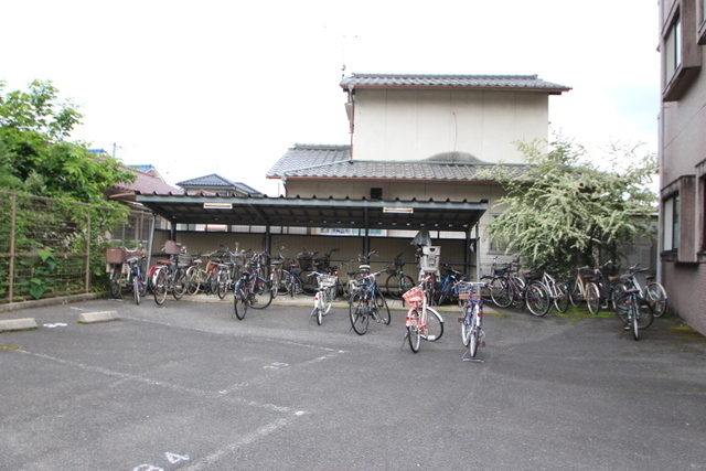 キャッスル西村