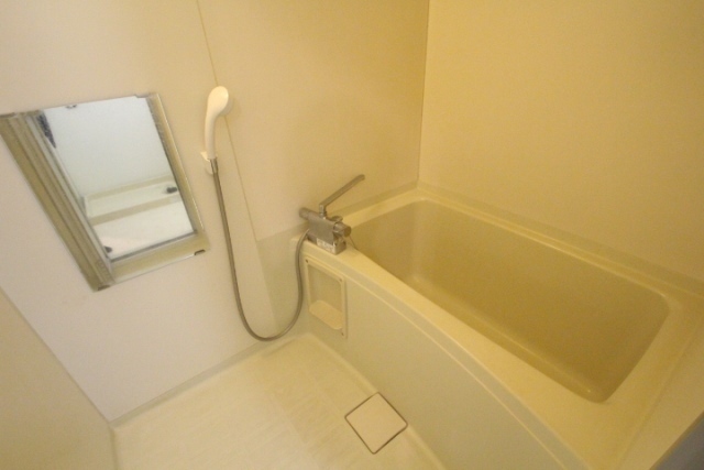 ロワールパレス2号館