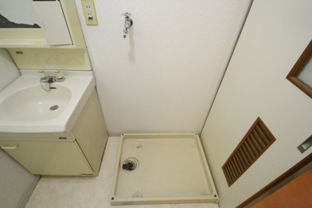 ロワールパレス2号館