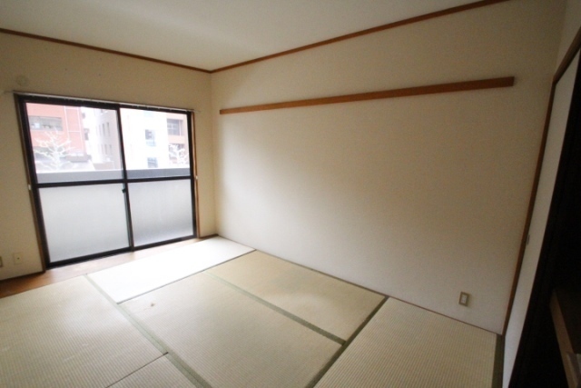 ロワールパレス2号館