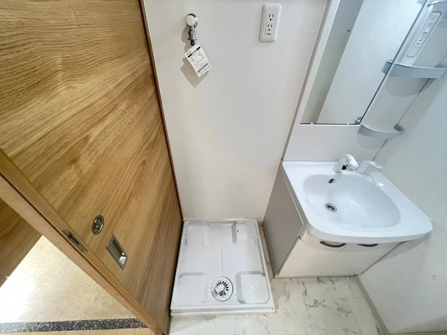 Yell Residence 横川新橋