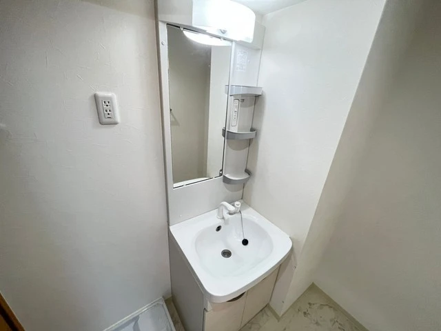 Yell Residence 横川新橋