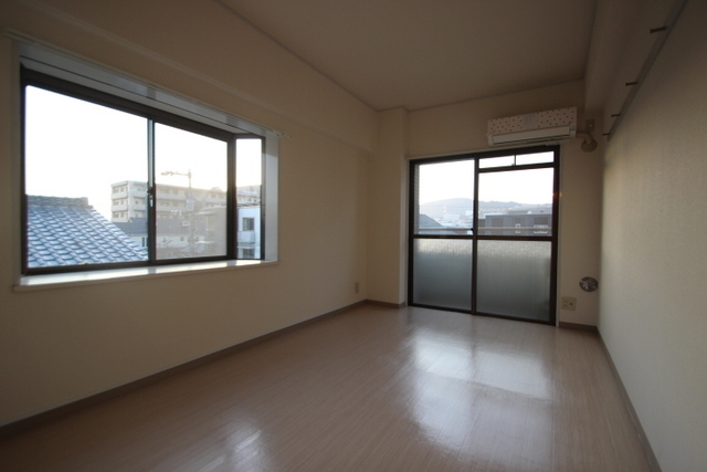 レジデンス庚午ヒライ