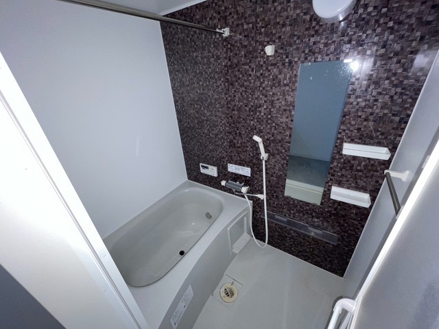 シンビ高須駅前Ⅱ