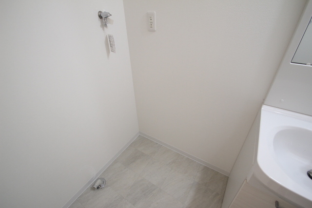 シンビ高須駅前Ⅲ