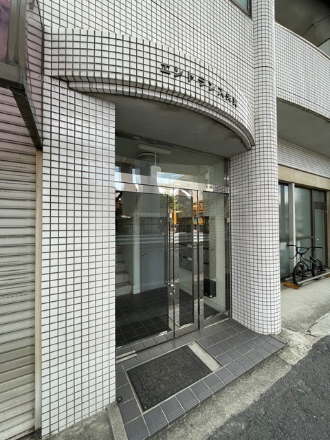 エントランス矢賀