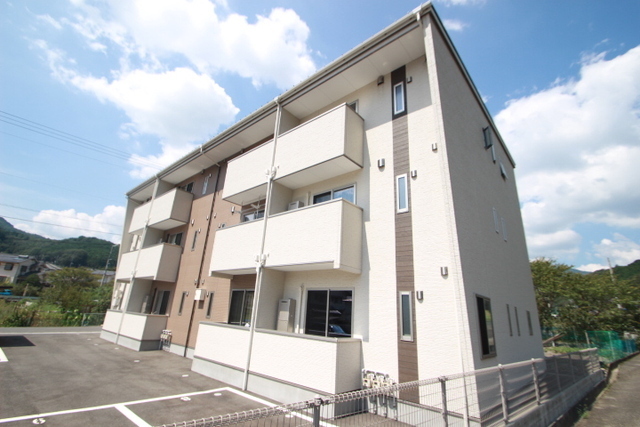 ラヴィーヌ上町屋