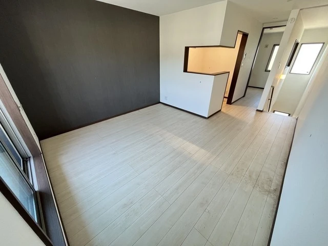 ラヴィーヌ三入A棟