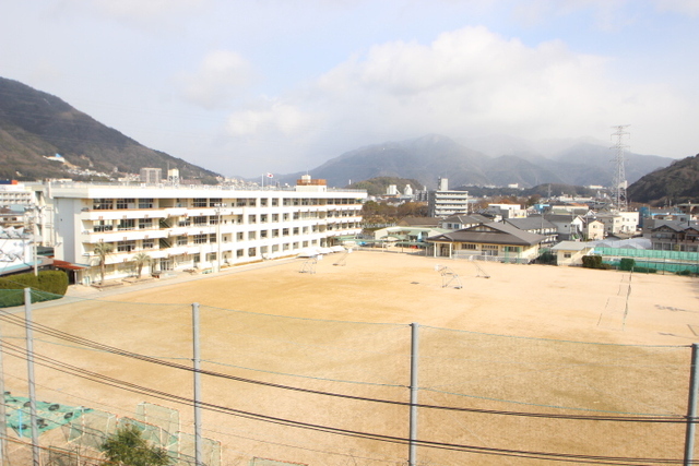 ラヴィーヌ緑井Ⅲ号館