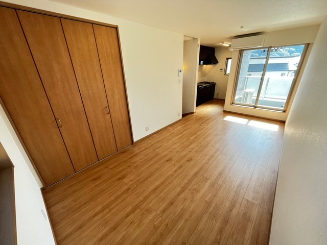 ラヴィーヌ三入B棟