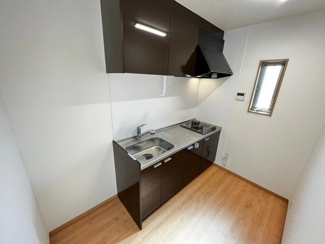 ラヴィーヌ三入B棟